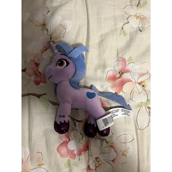 2021 Hasbro My Little Pony (MLP) 7" Izzy Moonbow plush Unicorn - Picture 2 of 2